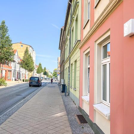 Große helle&moderne Wohnung mitten in Schwerin Schwerin (Mecklenburg-Pomerania) Exterior foto